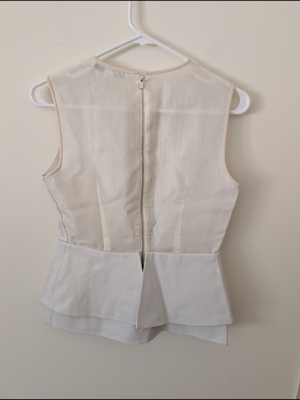 Diane Von Furstenberg Womens 2 Delian Leather Combo Sleeveless Peplum Top White - Picture 5 of 9